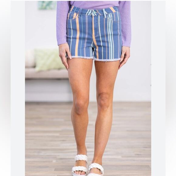 Judy Blue Striped High Waist Jean Shorts Size Large NWT - Picture 1 of 12